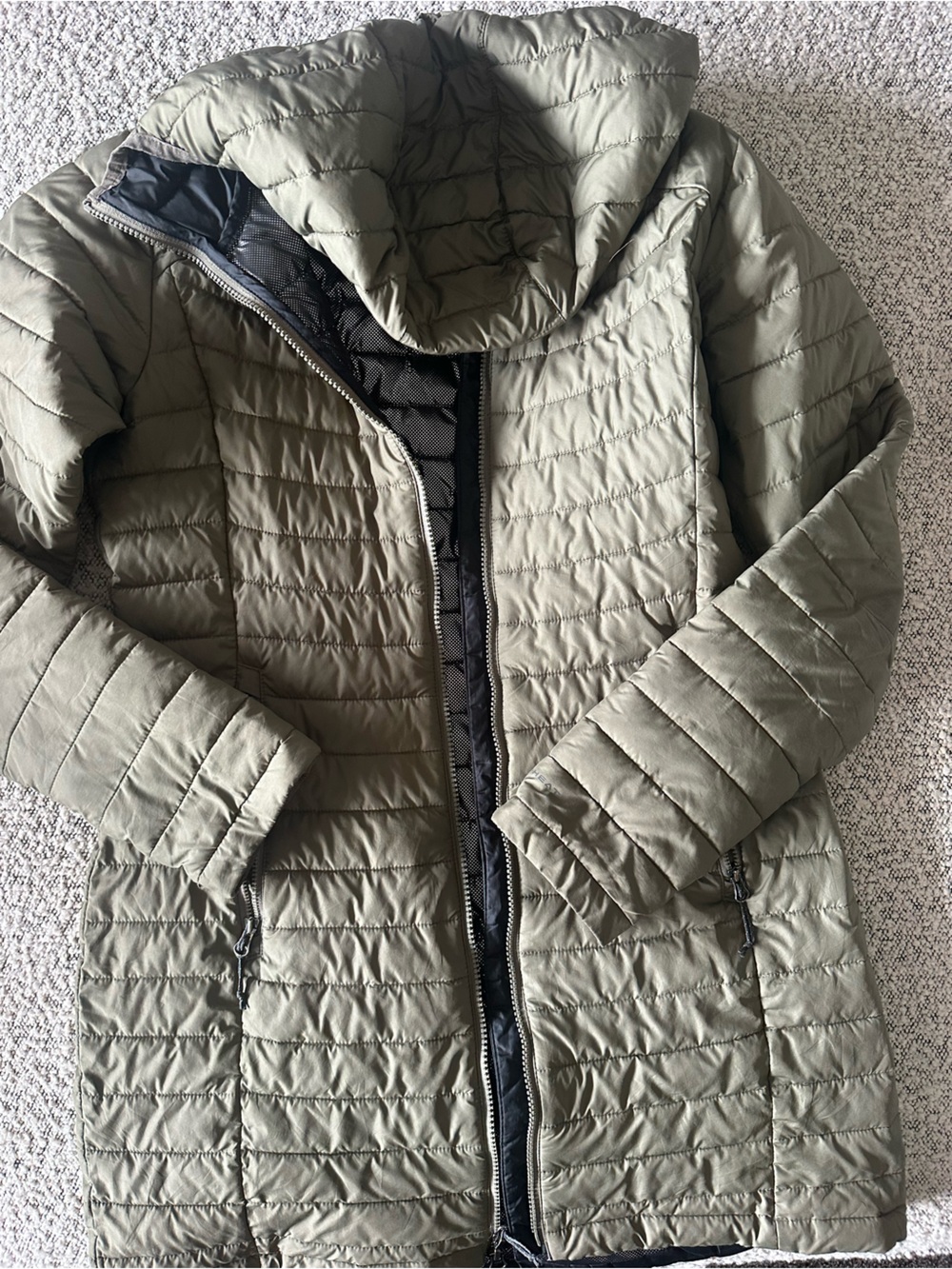 Columbia Lightweight Olive Quilted Hooded Coat